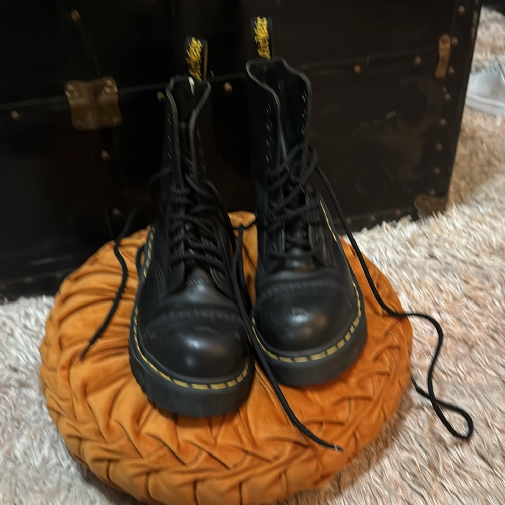 Dr. Martens Black Leather Boots with Yellow Stitching Steel Toe - Picture 6 of 10